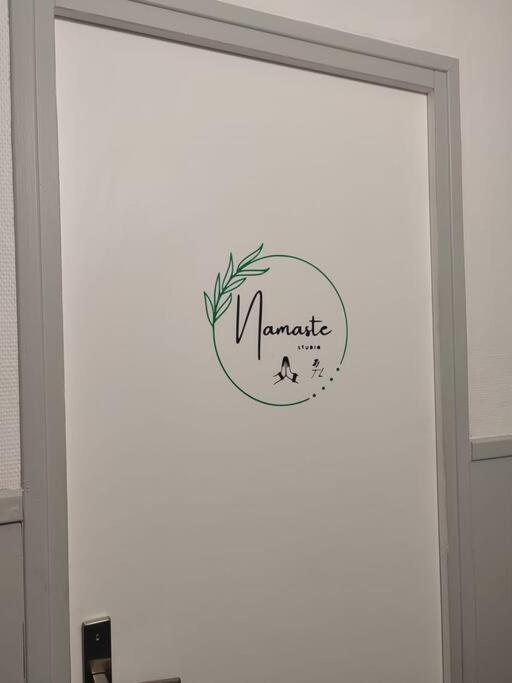 Namaste Studio By T&L Lägenhet Denain Exteriör bild